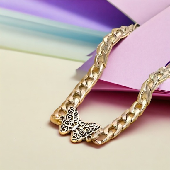 Jewelry - 🆕 Stylish Butterfly Choker Necklace Retro Style